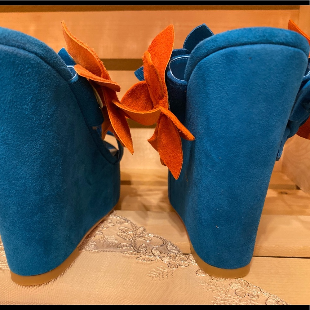 Paris Hilton platform sandals ,,